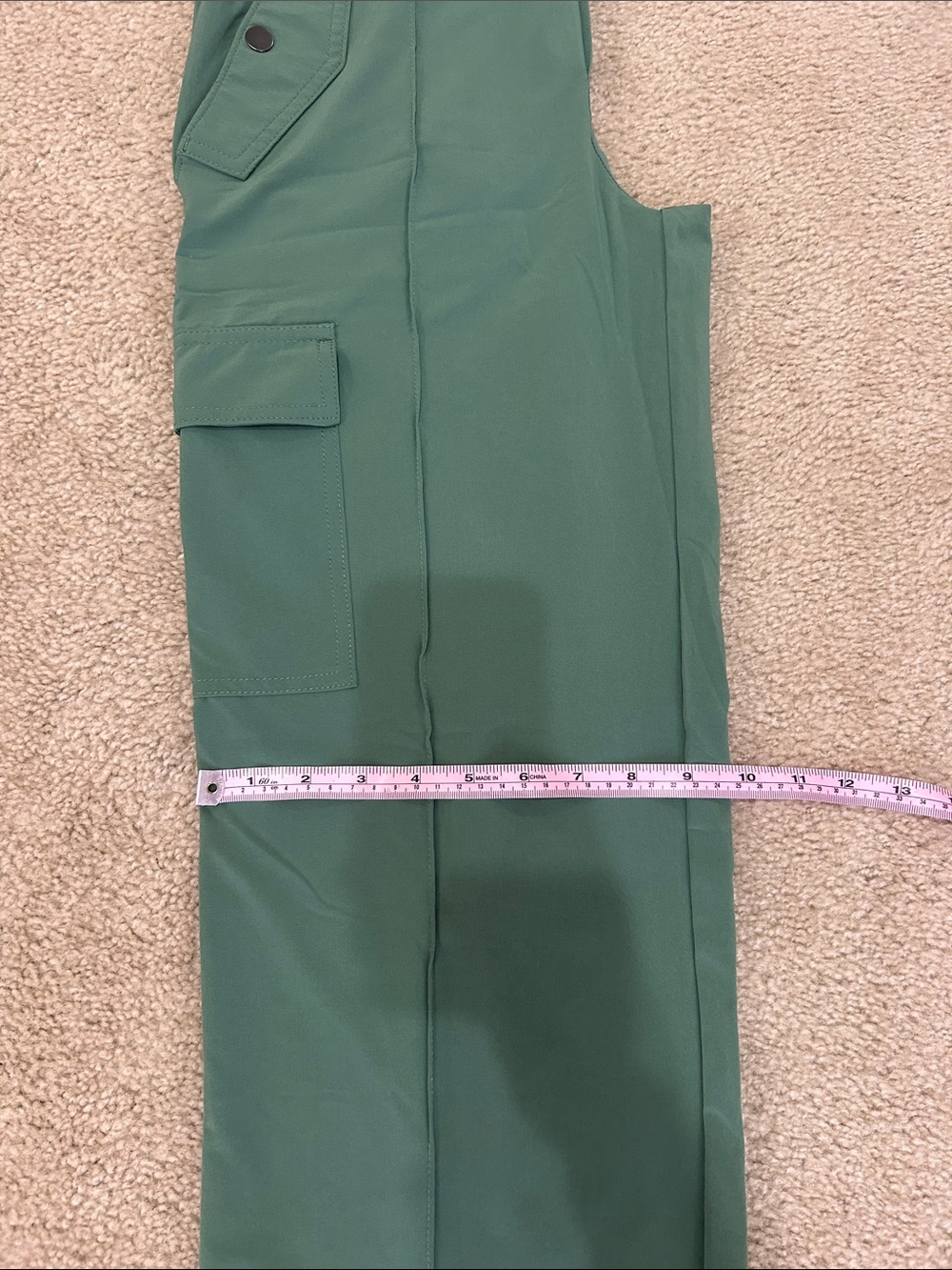 Athleta wide leg cargo pants. Size 2. EUC worn twice - Picture 8 of 9
